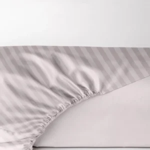 Prześcieradło adamaszkowe 140x200 silver rose z gumką Maro Home T-S