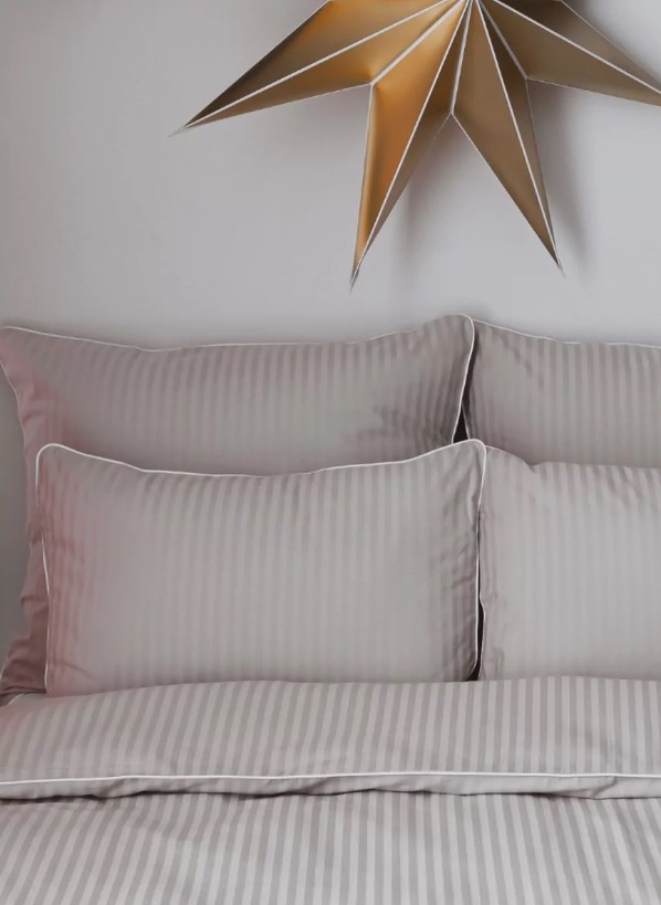 Pościel adamaszek 140x200 latte beż z białą lamówką San Antonio Maro Home 3 Pościel adamaszek 140x200 latte beż z białą lamówką San Antonio Maro Home - obrazek 3