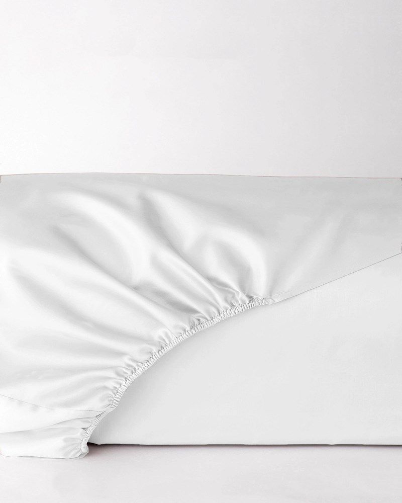 Prześcieradło satyna bawełniana 140x200 białe z gumką Maro Home T-S 1 Prześcieradło satyna bawełniana 140x200 białe z gumką Maro Home T-S