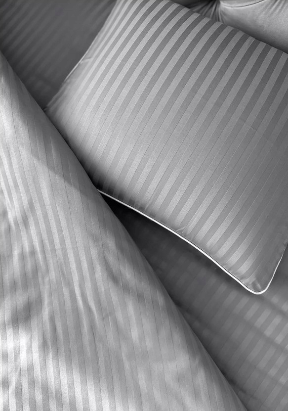 Prześcieradło adamaszek 160x200 jasno szare z gumką Maro Home 5 Prześcieradło adamaszek 160x200 jasno szare z gumką Maro Home - obrazek 5