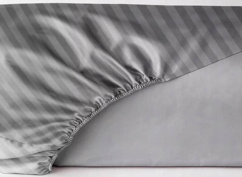 Prześcieradło adamaszek 160x200 jasno szare z gumką Maro Home 4 Prześcieradło adamaszek 160x200 jasno szare z gumką Maro Home - obrazek 4