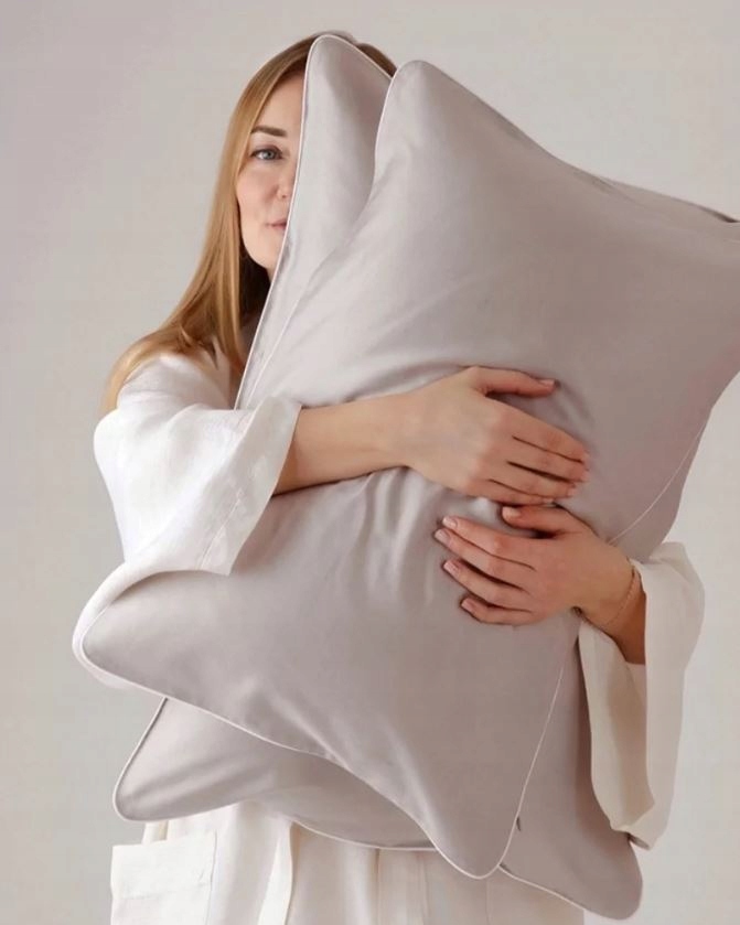 Pościel satynowa 200x200 latte beż z białą lamówką San Antonio Maro Home 3 Pościel satynowa 200x200 latte beż z białą lamówką San Antonio Maro Home - obrazek 3