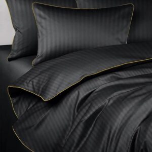 Pościel adamaszkowa 220x200 San Antonio czarna ze złotą lamówką Maro Home T-S