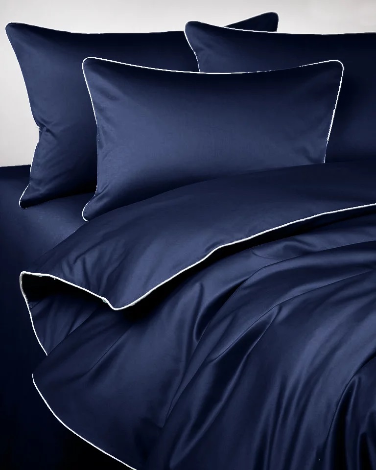 Pościel satyna bawełniana 180x200 San Antonio granatowa z białą lamówką Maro Home T-S 1 Pościel satyna bawełniana 180x200 San Antonio granatowa z białą lamówką Maro Home T-S