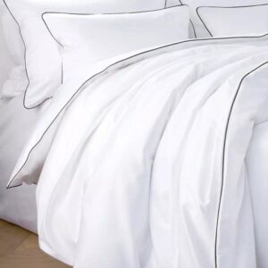 Pościel satyna bawełniana 160x200 z czarną lamówką San Antonio biała Maro Home T-S