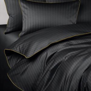 Pościel adamaszek 200x200 czarna ze złotą lamówką San Antonio Maro Home