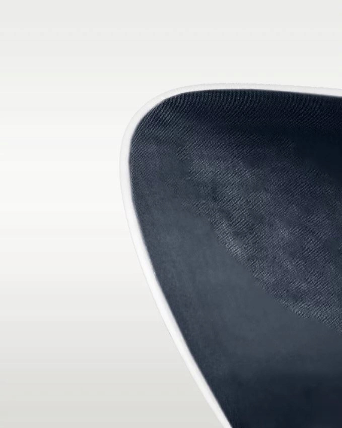 Poszewka 40x40 antracyt z białą lamówką Maro Home 3 Poszewka 40x40 antracyt z białą lamówką Maro Home - obrazek 3