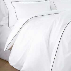 Pościel adamaszkowa 160x200 z czarną lamówką San Antonio biała Maro Home T-S