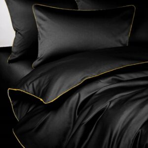 Pościel satynowa 200x200 czarna ze złotą lamówką San Antonio Maro Home