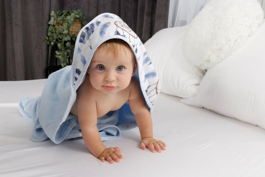 Okrycie kąpielowe 100x100 BAMBOO DESIGN 24 j. niebieskie Babymatex 5 Okrycie kąpielowe 100x100 BAMBOO DESIGN 24 j. niebieskie Babymatex - obrazek 5